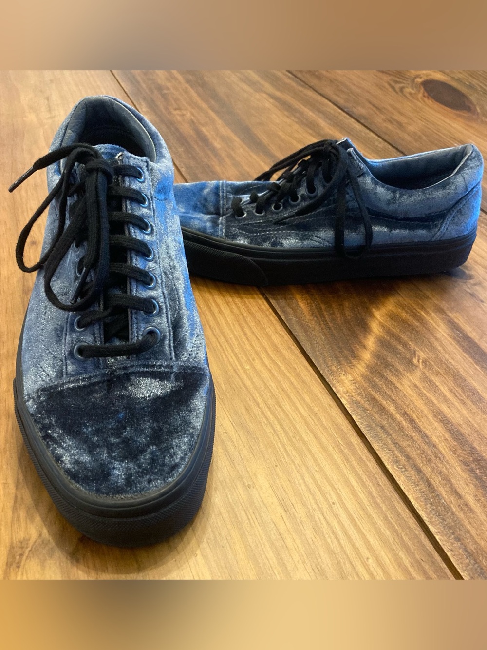 Vans Mens 8.5 (Womens 10) Blue Velvet Skate Shoes EUC